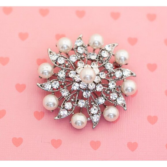 Vintage Sparkling Diamond Art Nouveau Fan Brooch - X5 - Picture 1 of 2